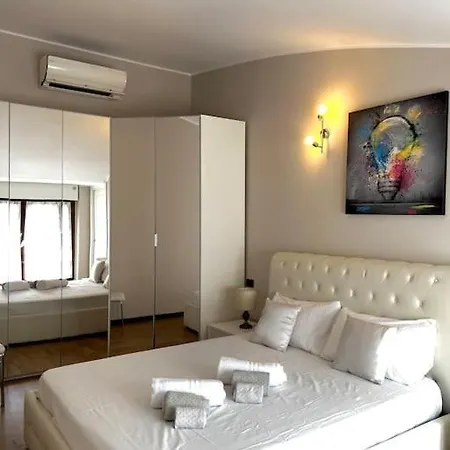 Apartmán Moderno E Luminoso Con Terrazzo, M2 Malpensa Train Milán